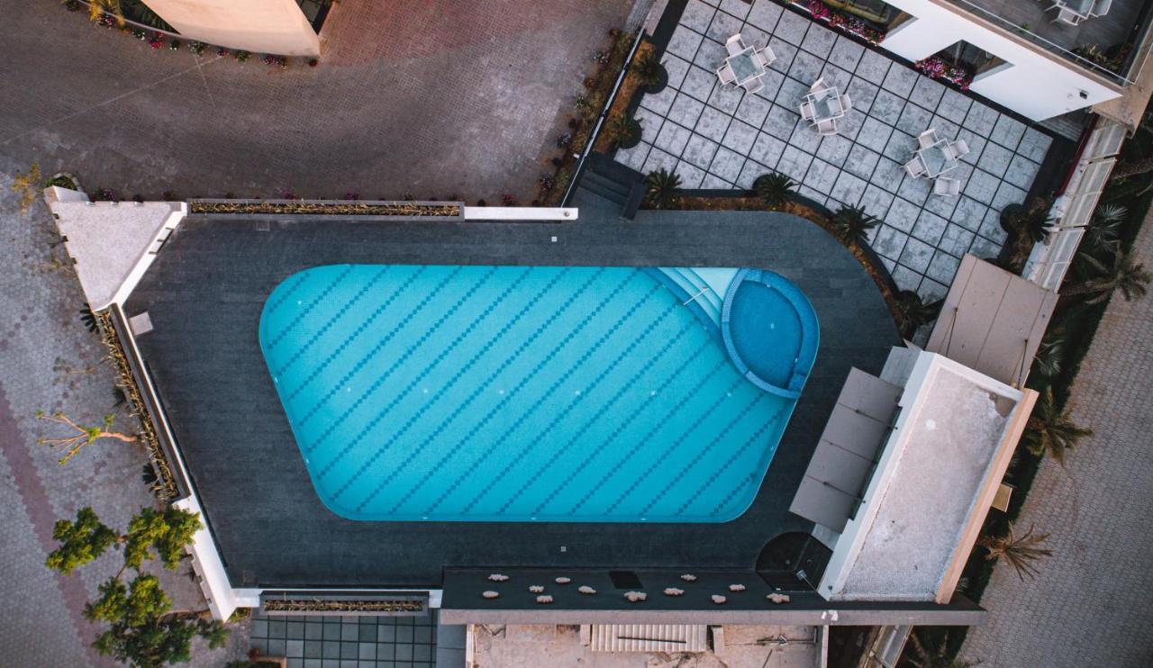 Hotel Kasturi Orchid Pāl Exteriör bild